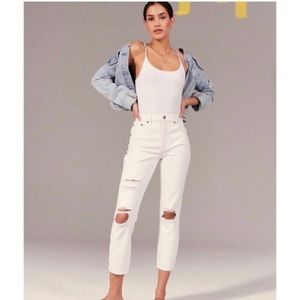 Abercrombie & Fitch High Rise Mom Jeans